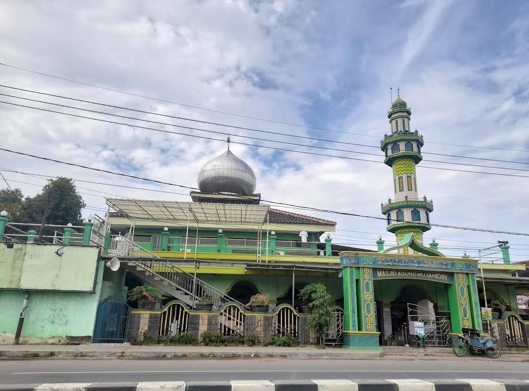 MASJID AGUNG MUJAHIDIN
