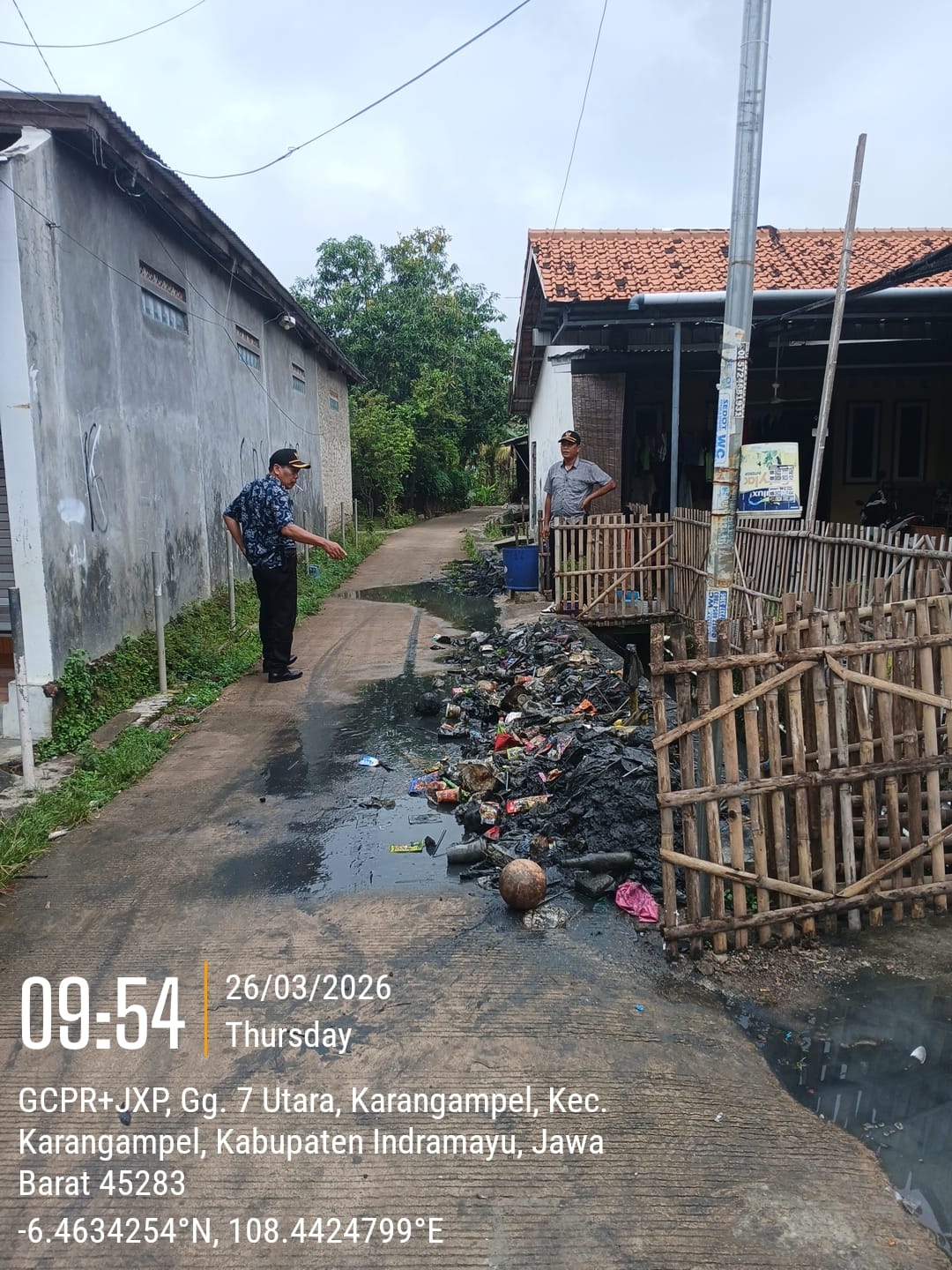 PEMBERSIHAN IRIGASI DESA KARANGAMPEL KECAMATAN KARANGAMPEL KABUPATEN INDRAMAYU
